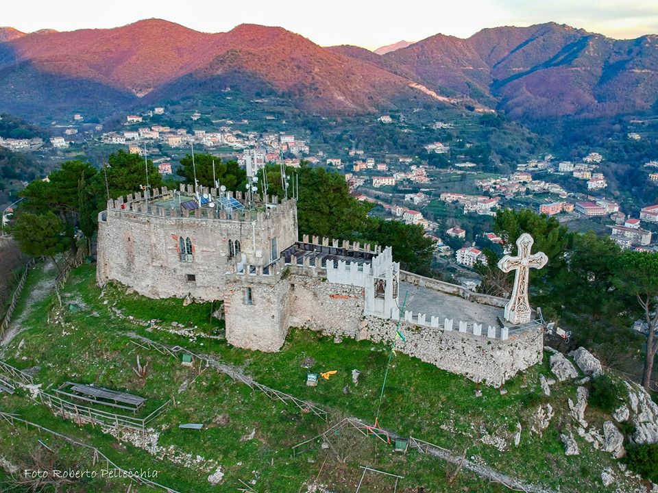 Cava De Tirreni Continuano I Lavori Al Castello Di Sant Adiutore 